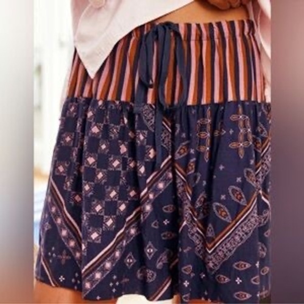 XIRENA Tannis Mixed Print Drawstring Mini Skirt M